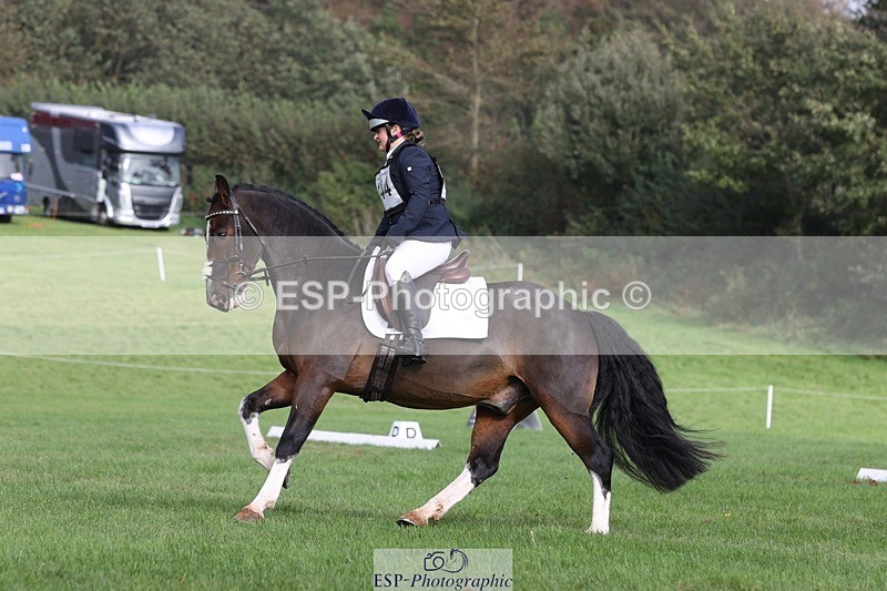 231019-142642-03983 - 444-REDHILL.SKANDEL-Emma.Stokes-DR