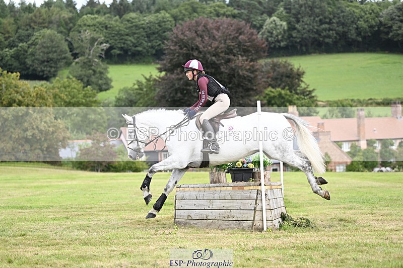 240825X-115003-32630 - 70cm XC 11.00 to 12.00