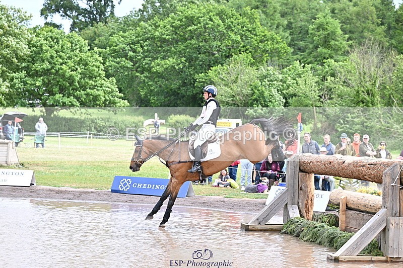 250525A-142245-16456 - D-476-Caroline.Powell-TIK.TOK