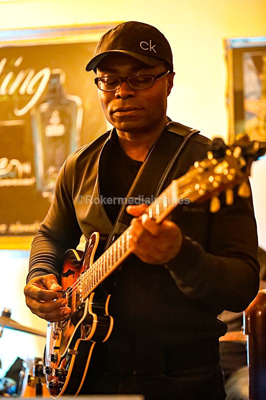 KC_014 - Kim Cypher Band