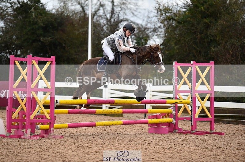 231203A-100104-00252 - Cls 2 British Novice & 80cm Open