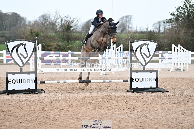 241206-134238-00990 - Cls 6 Foxhunter and 1.20m Open