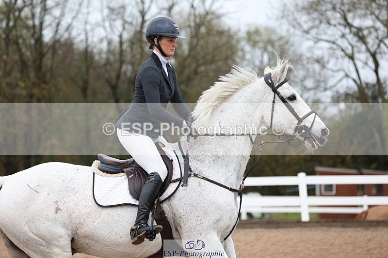 231112A-145217-05041 - Cls 21 Foxhunter & 1.20m Open