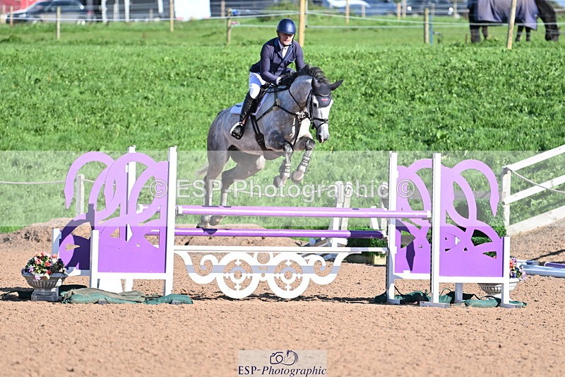 231014A-113410-04420 - Cls 18 Newcomers & 1.10m Open