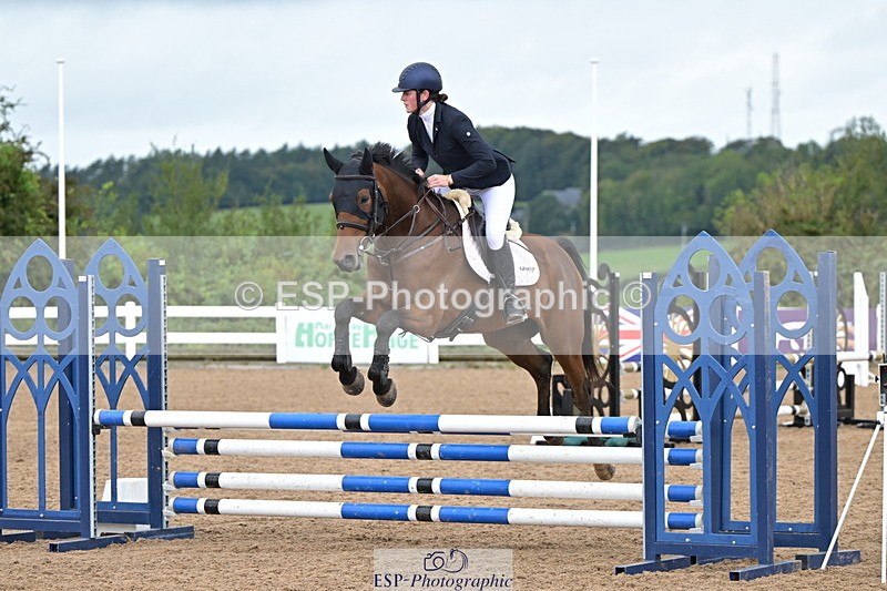 240925A-105613-00159 - Cls 1 British Novice and 90cm Open