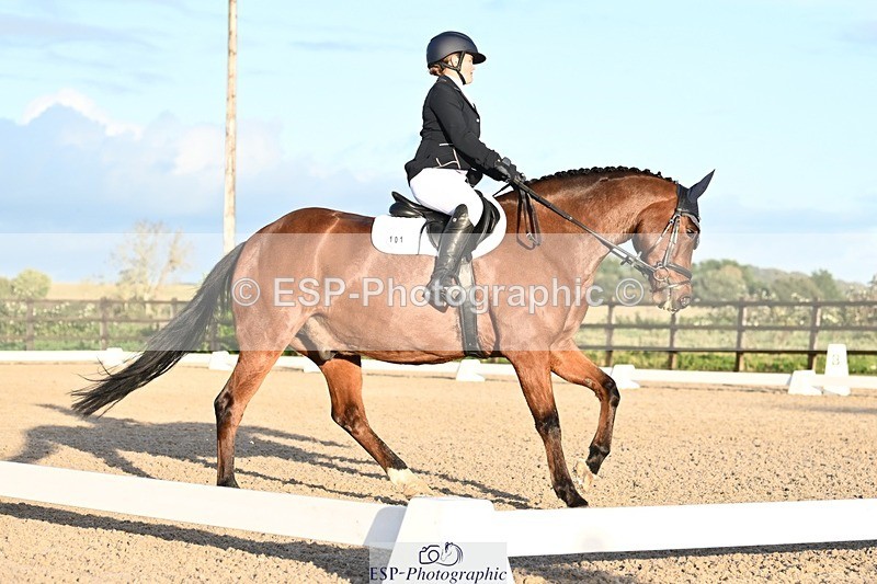 231105-153028-03832 - Cls 5 Novice 27 Start to 15.30 break