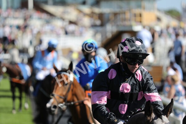  - Race 6 4.50pm The Ice Co supporting Macmillan Stakes