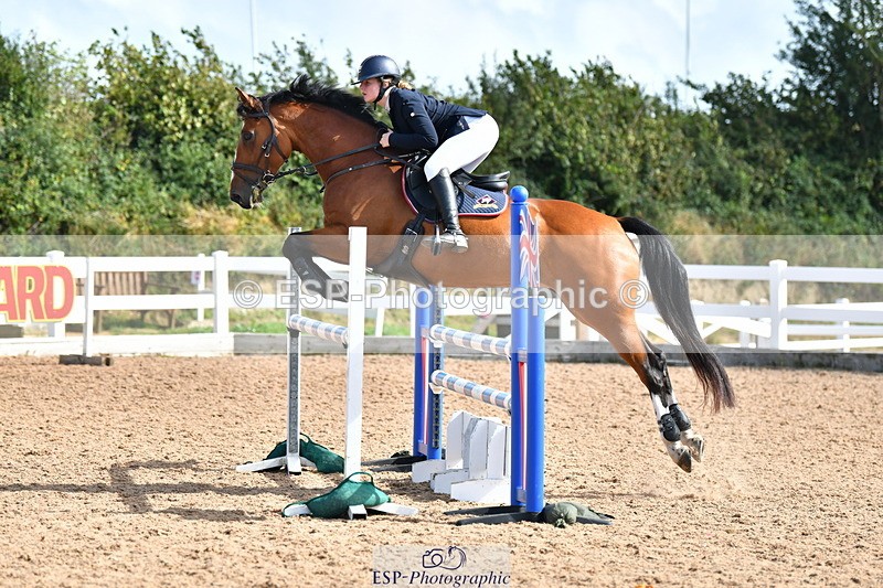 230819A-160106-01091 - Cls 33 1.05m Amateur Qualifier