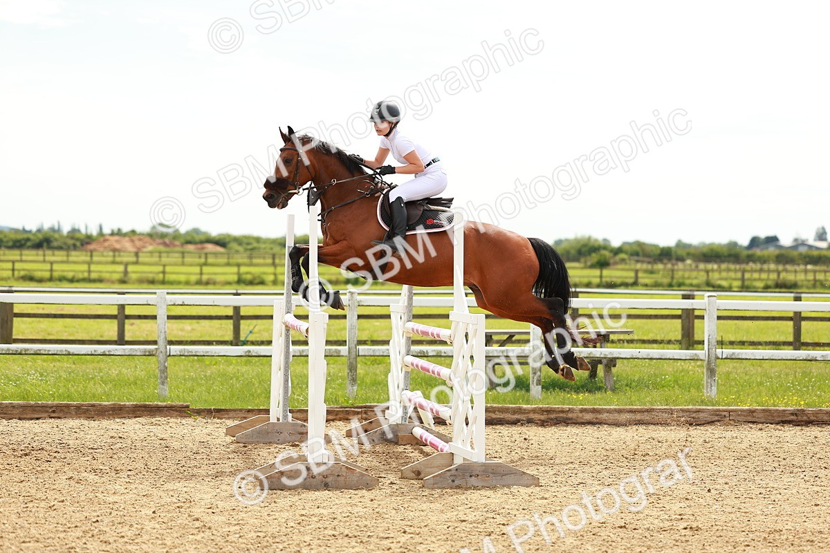 SBM_002338 - Class 4 - Senior Newcomers - 1.10m