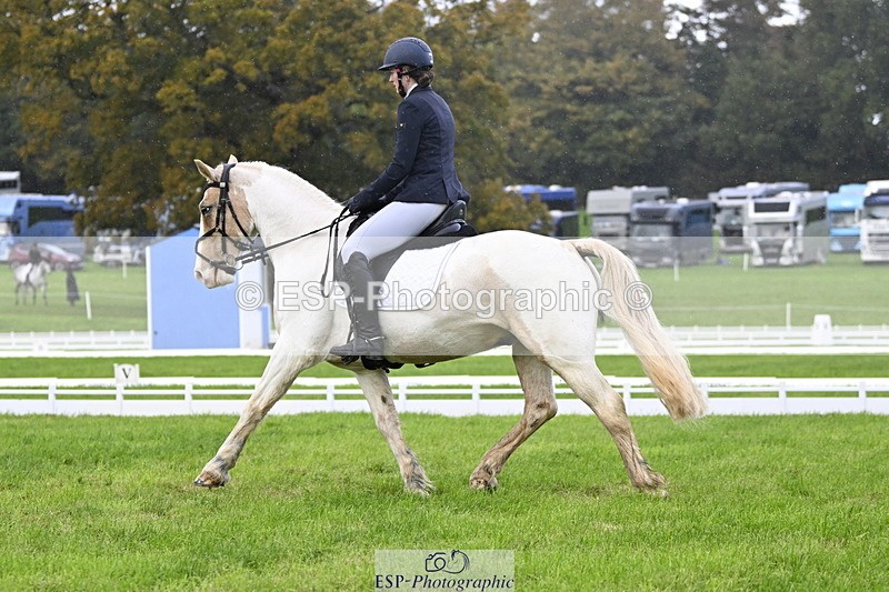 251023A-133804-04113 - D-324-Clare.Pascoe