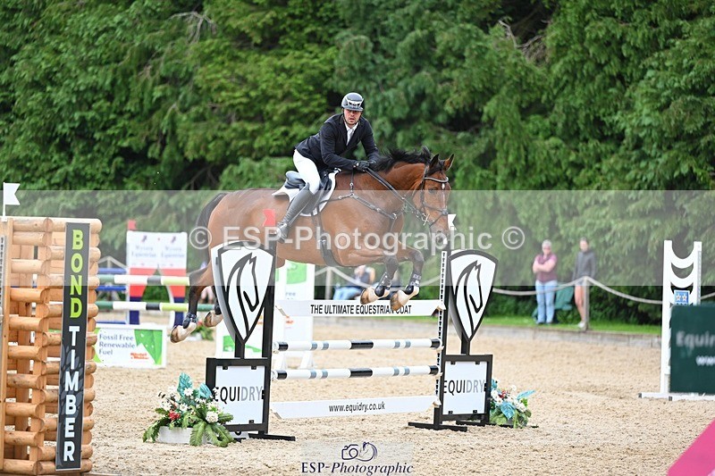 240525-155955-17998 - 547-BWE_NEWTON_DE_JASPER-Adam_Harvey