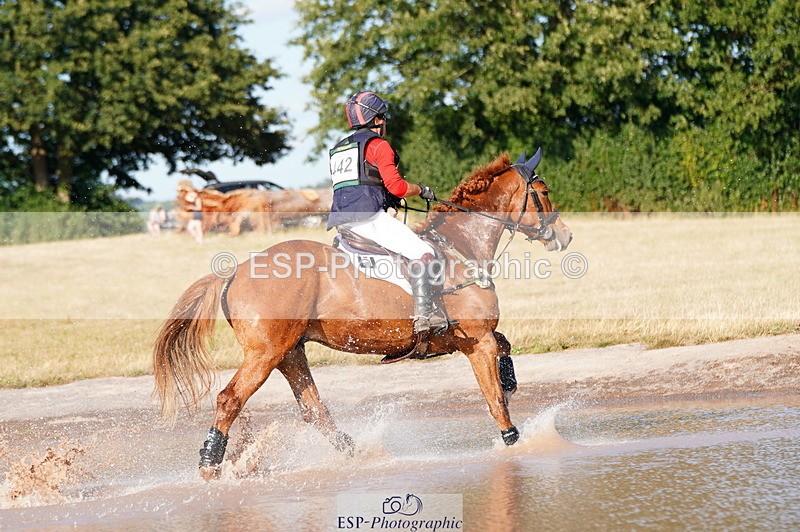250802A-182716-09463 - J-442-Will.van.Ufford-BALLYRATH.SLIGO