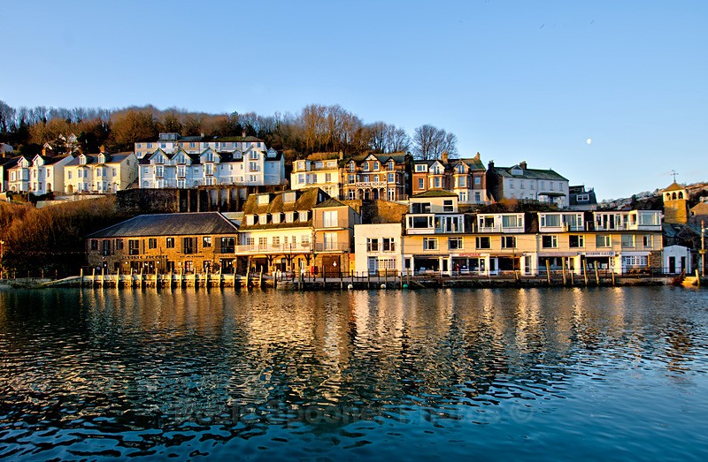  - Looe
