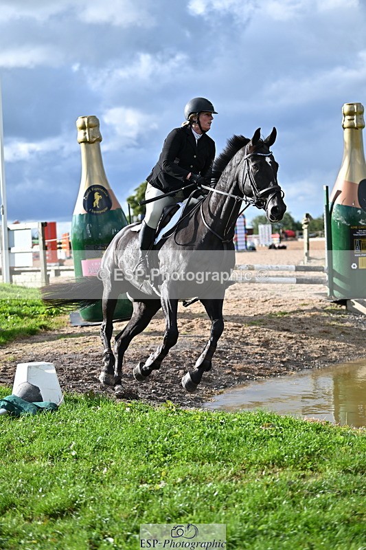 240912A-170456-02687 - Cls 7 Snr 90cm Open Speed Derby