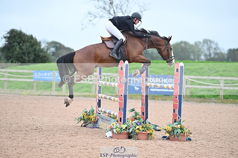 231013A-144853-02824 - Cls 9 Foxhunter & 1.20m Open