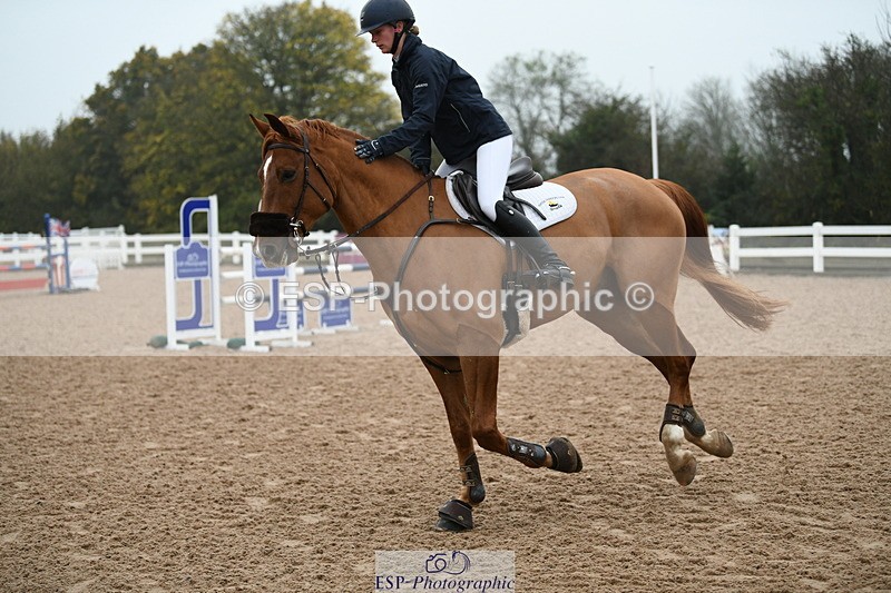 241103A-102113-07437 - SUN Cls 21 Snr Newcomers and 1.10m Open