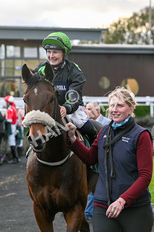 281025-Race 6-The Good Biscuit-1985 - Race 6