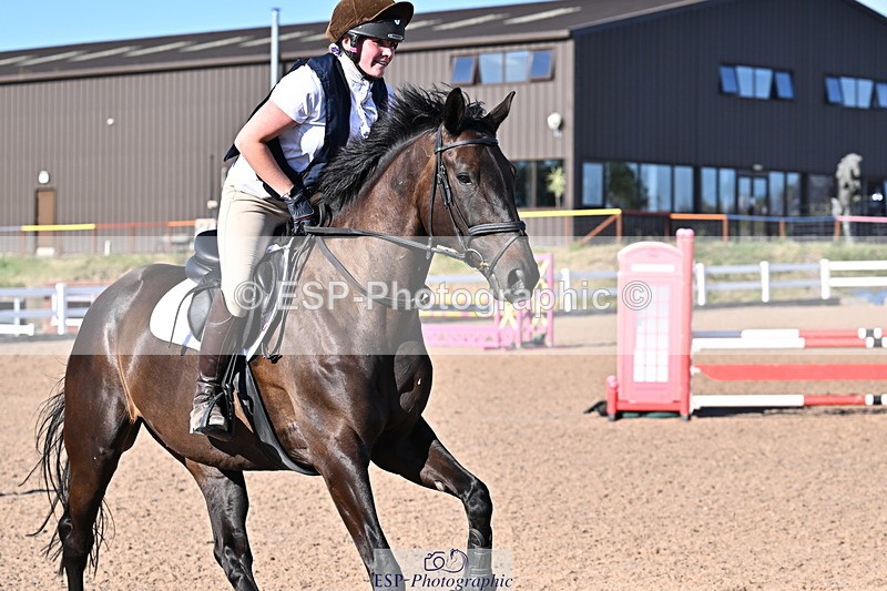 250708A-182428-00508 - 90cm Classes