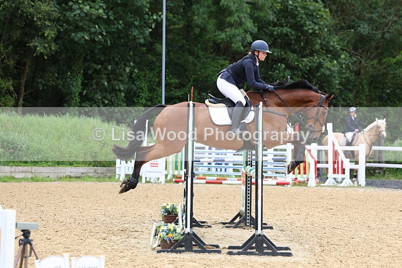 3E7A5999 - Class 4: Senior British Novice/90cm open