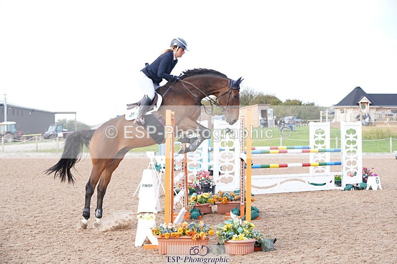 241005A-160202-05139 - SAT Cls 12 Snr Fox & 1.20m Open