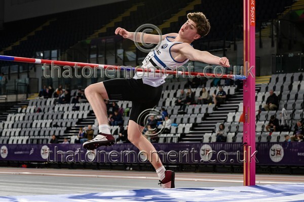 AgeInd25SAT-918913 - Field Male