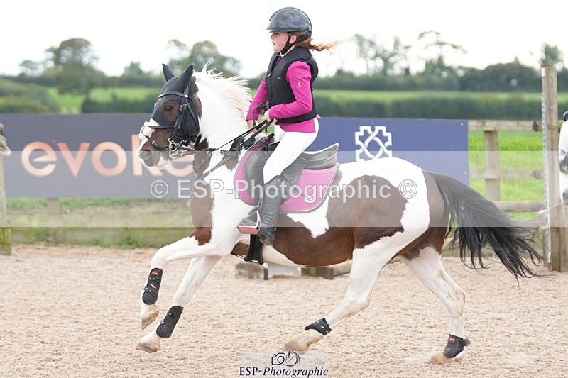 250921-144554-03723 - Cls 20 Pony 80cm Derby