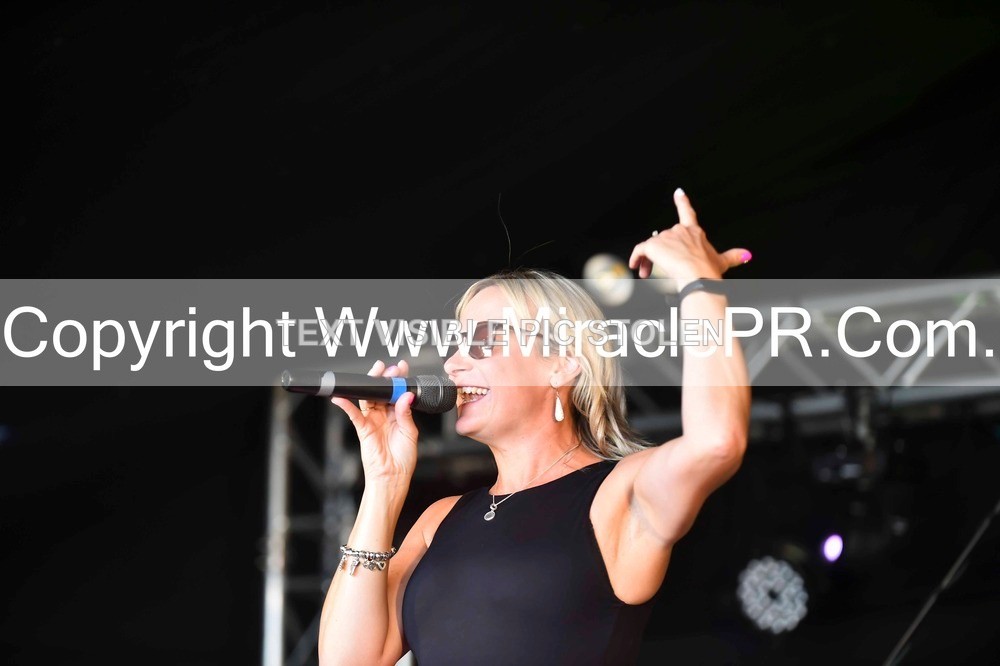 SH4_0759 - Lisa Winwood