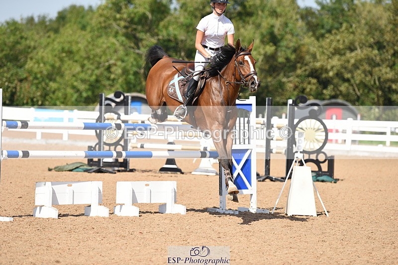 230906A-134014-00477 - Foxhunter & 1.20m Open