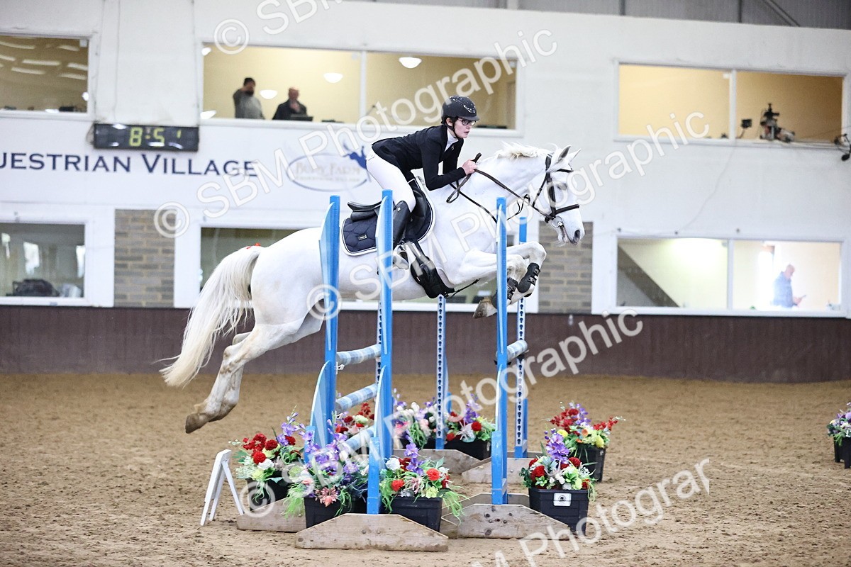 SBM_004877 - Class 16 - Senior Newcomers - 1.10m