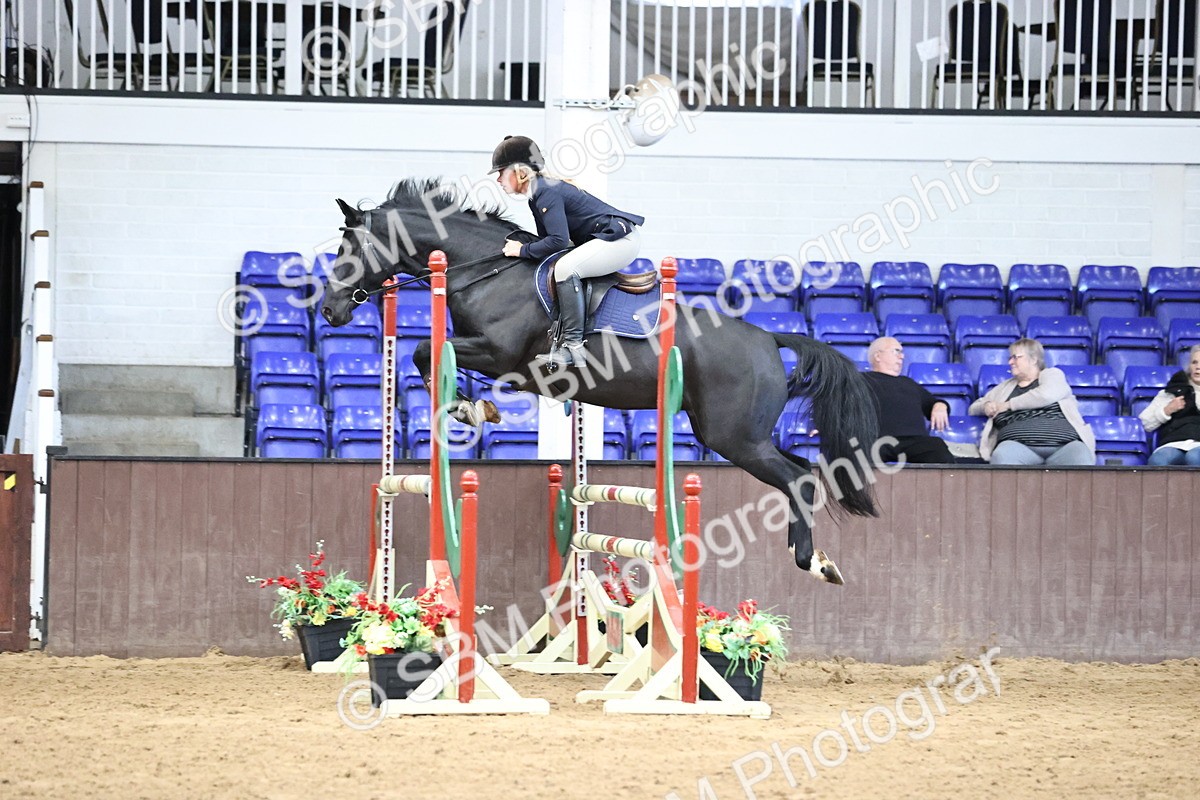 SBM_001602 - Class 4 - Senior Newcomers - 1.10m Open
