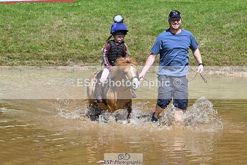 240728B-111459-01269 - Gemma's Group XC