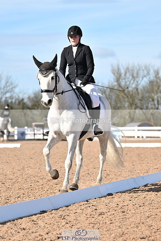 240324A-151026-04431 - Novice 27, 14.30 to 15.25