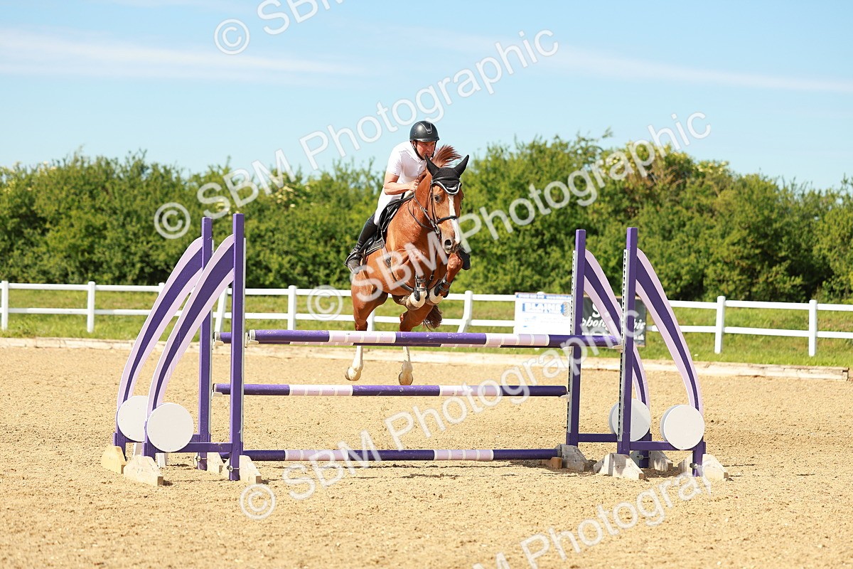 SBM_002590 - Class 4 - Senior Newcomers - 1.10m