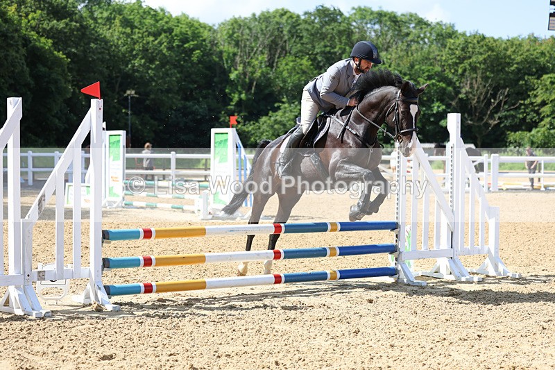 3E7A2631 - Class 2: 70cm Juniors and Seniors