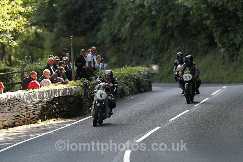 FOM_1231 - Classic TT Lap of honour