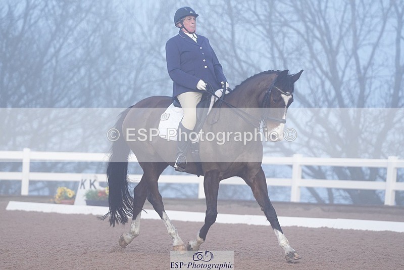 260213-090652-00492 - 105-Nicola.Seal