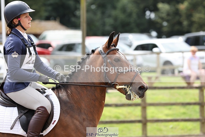 240803-133909-05659 - 225-Molly_Swain-SOCKS