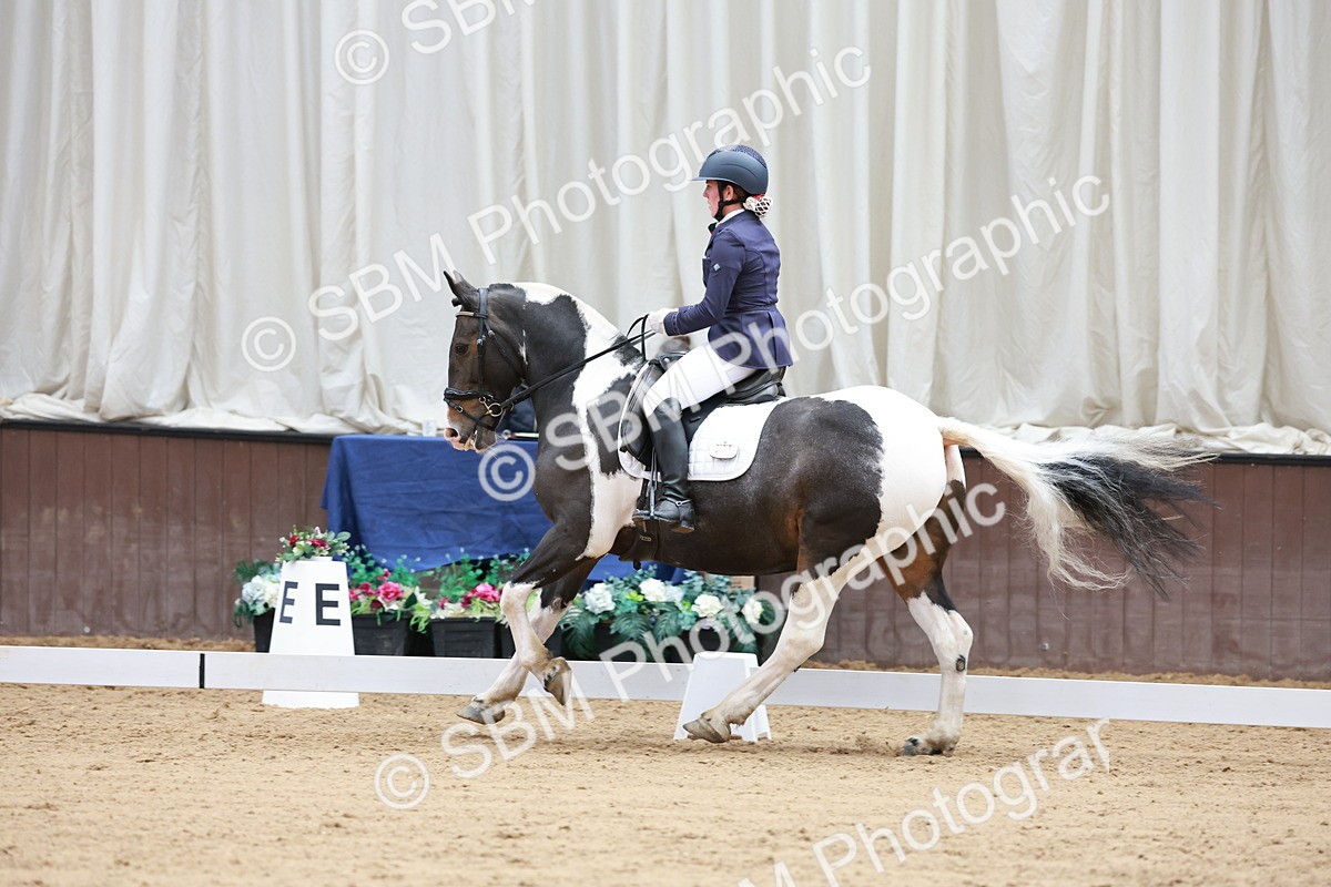 SBM_009827 - Class 6b - Novice 6 - 12.40-13.43