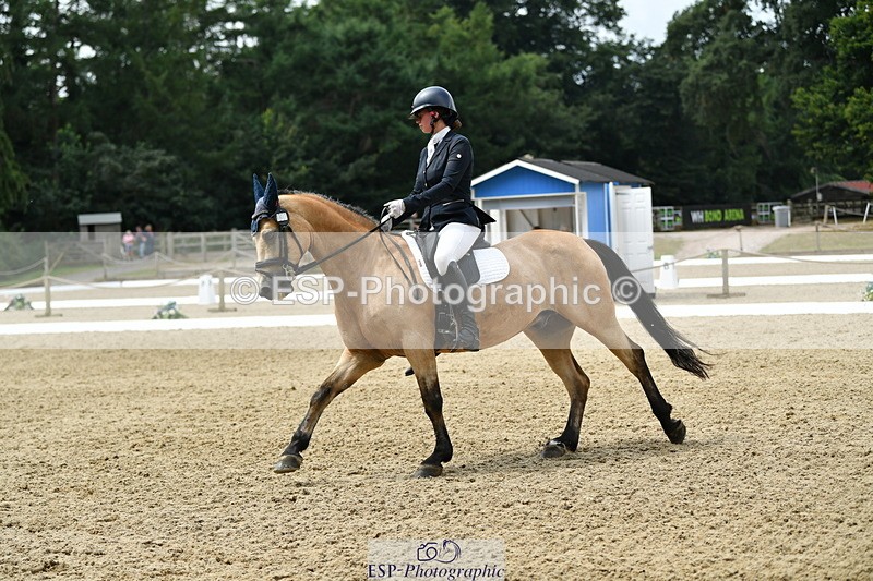 250718A-122839-01462 - 141-Chloe.Dunn-Towerhill.Shamie