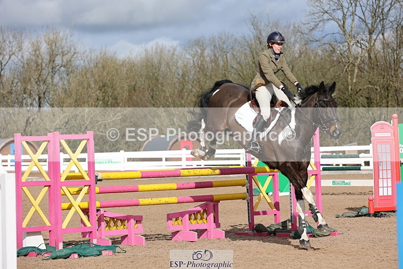 240223A-120811-01098 - Cls 4 Snr 1.05m Open