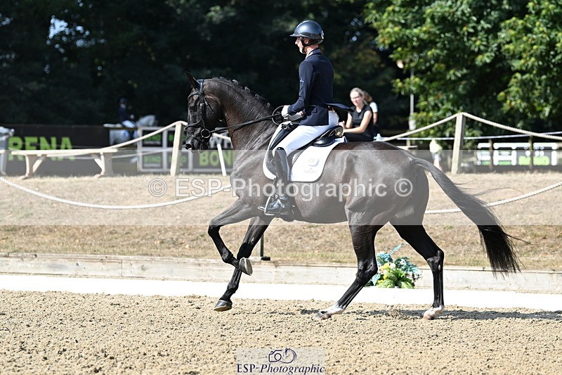 250810A-102759-05175 - 009-Ben.JamesClapton.Banks.Primadonna