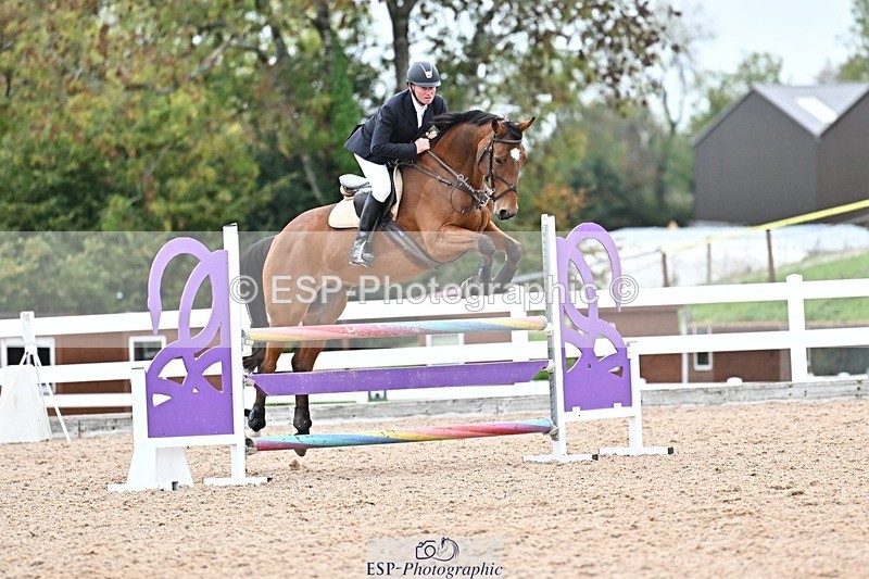 251015-134542-00645 - Cls 4 Newcomers and 1.10m Open