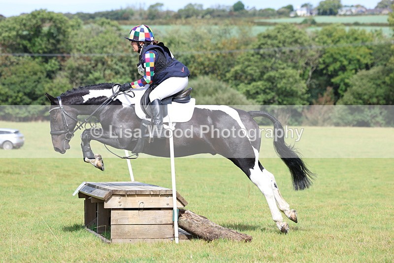 3E7A6543 - Class 1: Trebudannon Open: Pheasant Feeder