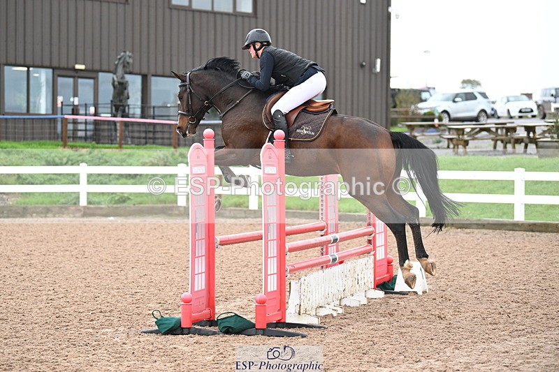 241023A-110147-00443 - Cls 1 British Novice and 90cm Open