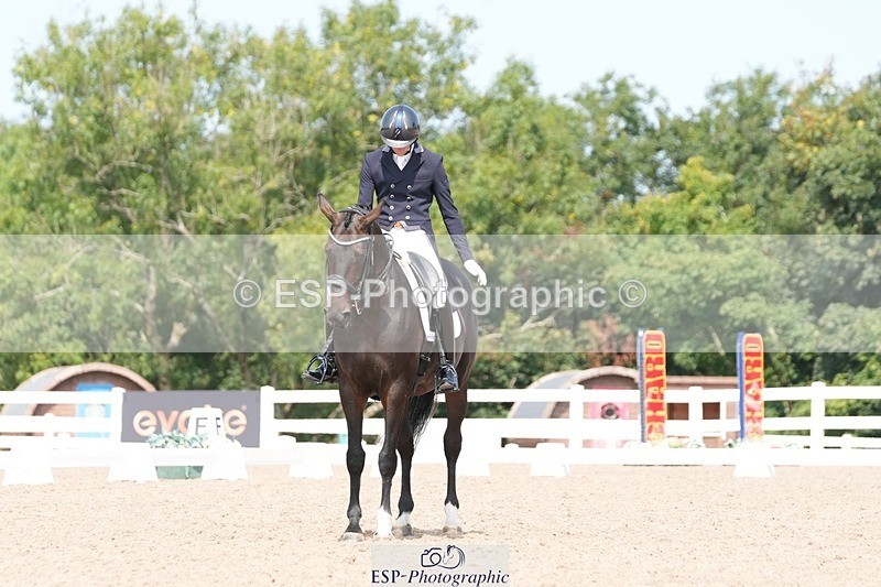 250815-125005-01092 - 016-Ben.JamesToto.light