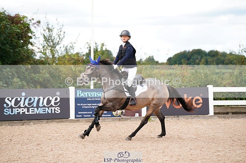 250921-143424-04071 - Cls 27+28 Club and Schools 1m