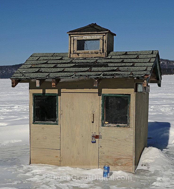 Widow's Watch - Ice Fishing Shack Canada