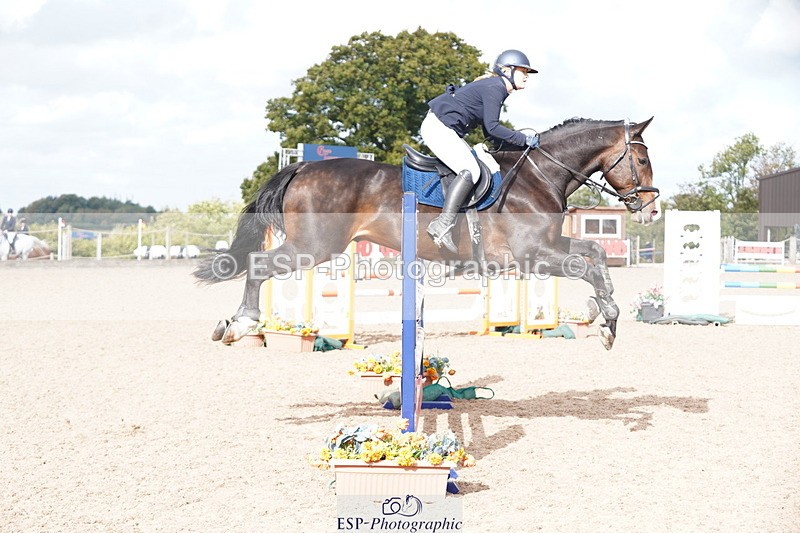 241005A-114212-04600 - SAT Cls 9 Snr Discovery &1m Open