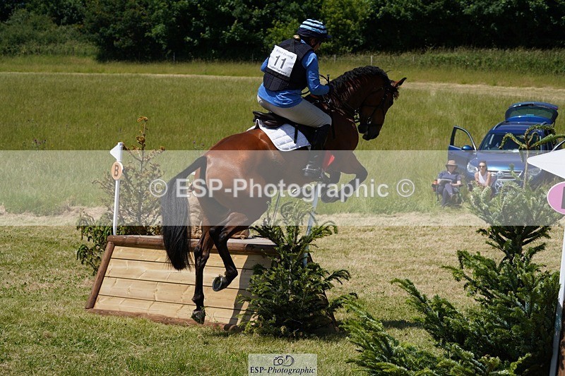 240629X-114610-1730 - 011-Katie_Ingram-HOLLYHATCH_HIGH_HOPES