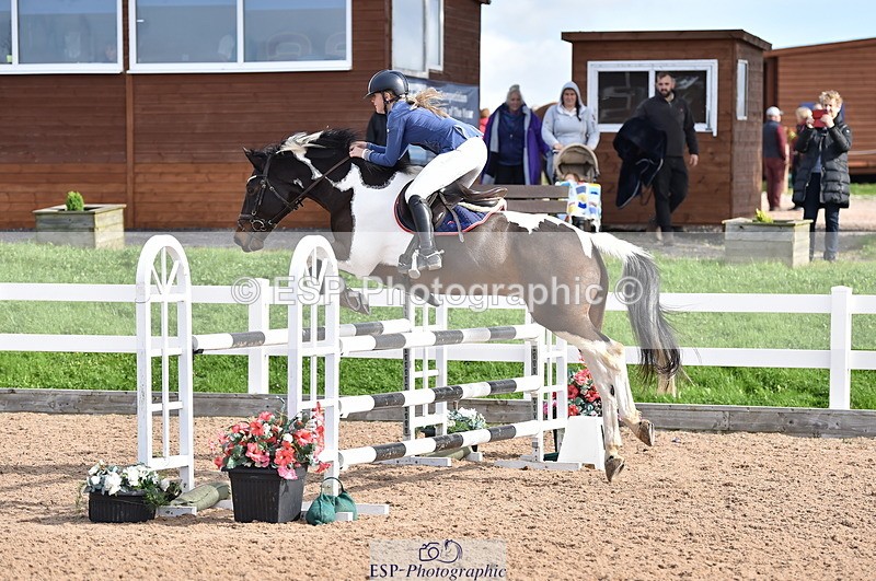 231015A-131146-08236 - Cls 25 95cm Amateur Q 2nd R